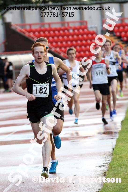 The Stan Long Mile Trophy, Gateshead Stadium. Photo: David T. Hewitson/Sports for All Pics